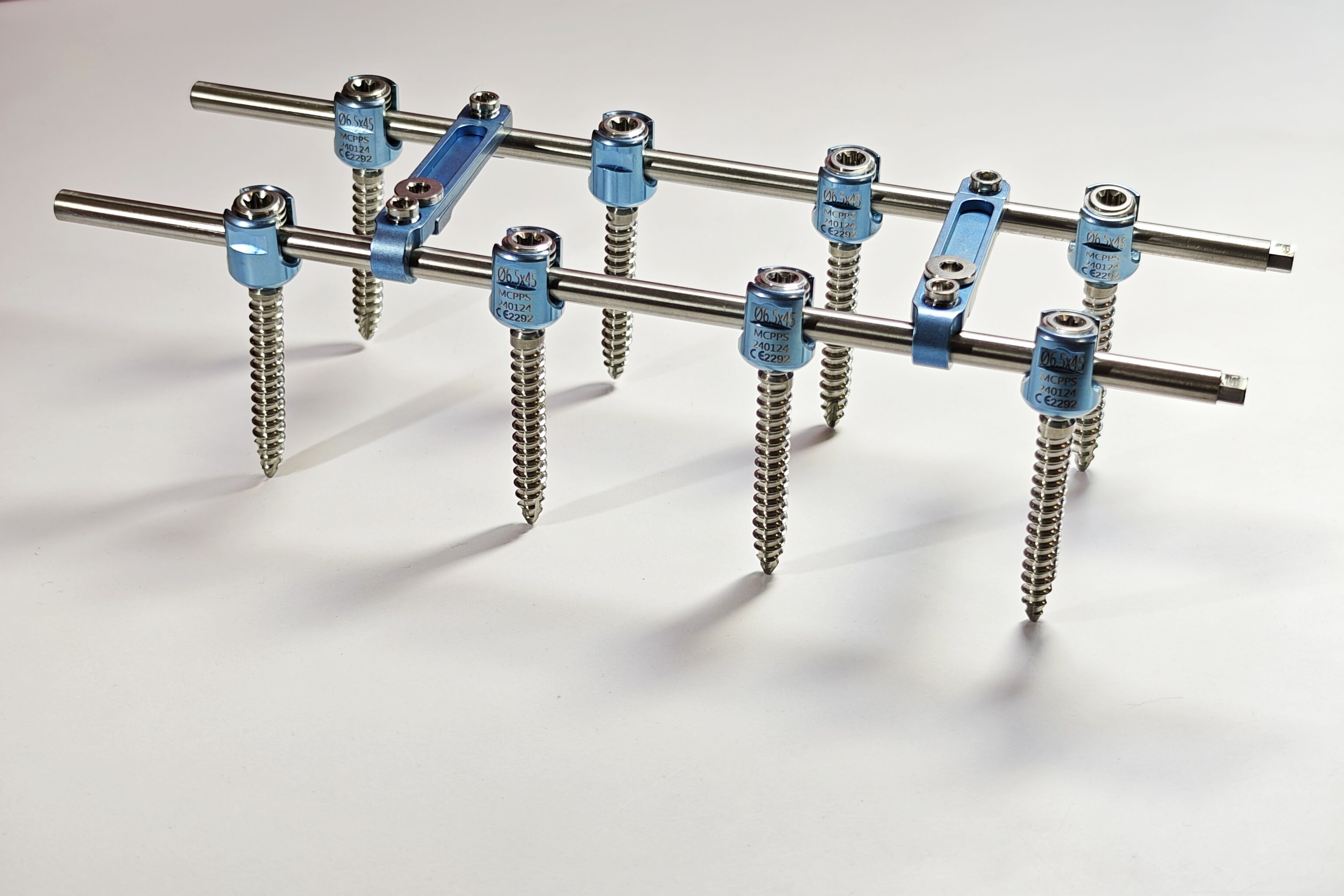 Система для транспедикулярної фіксації хребта (8 гвинтів)